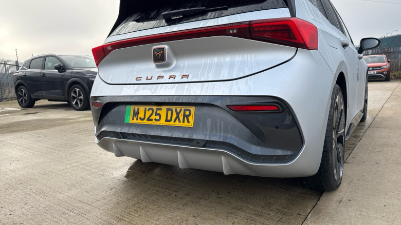 CUPRA Born 170kW e-Boost V3 79kWh 5dr Auto Electric Hatchback